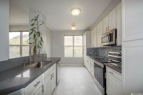 101 Crescent Way, San Francisco CA  94134-3361 exterior