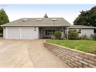 9450 Hume Ct, Tualatin, OR 97062-9039