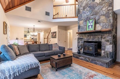 45 Whispering Pine Rd, Upper Stepney CT  06468-1430 exterior