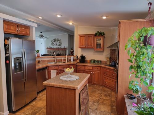 39 Candlewood Dr, Lyman ME  04002-6116 exterior