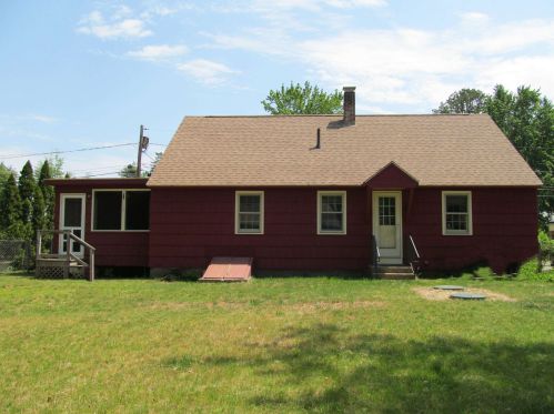 13 Guay St, Concord, NH 03301-5705