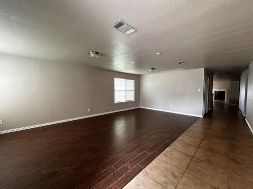 380 Jim Miller Dr, Uhland TX  78640-5351 exterior