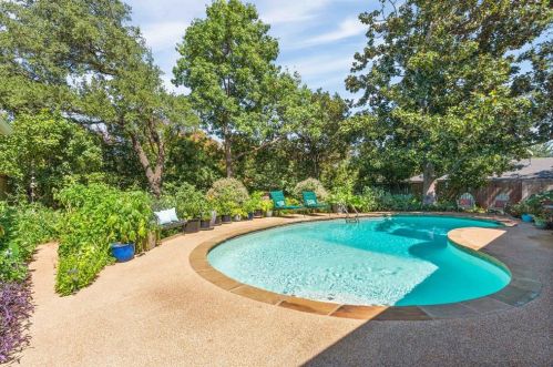 6127 Dilbeck Ln, Dallas TX  75240-5350 exterior