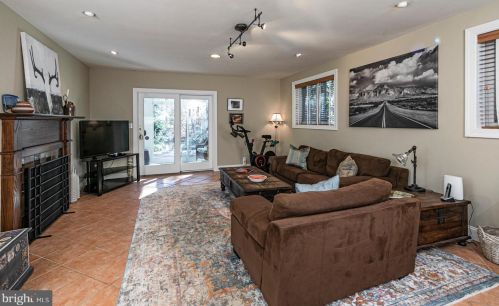10 Alta Vista Dr, Princeton NJ  08540-7406 exterior