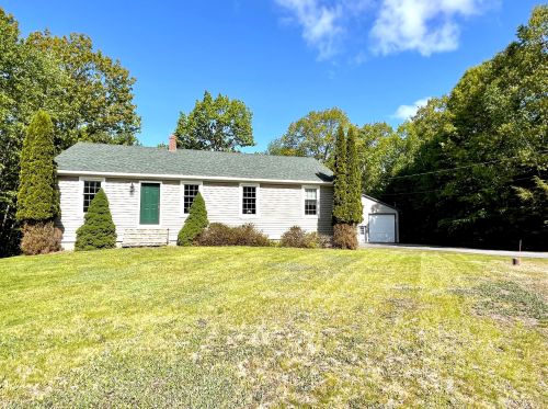 32 Kerri Farms Dr, Standish, ME 04084-5435