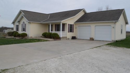 29999 Orange St, Canton, MO 63435-3467