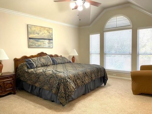 1916 Creole Dr, Austin TX  78727-3420 exterior