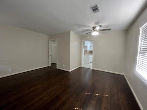 1232 San Felipe St, Angleton TX  77515-5406 exterior