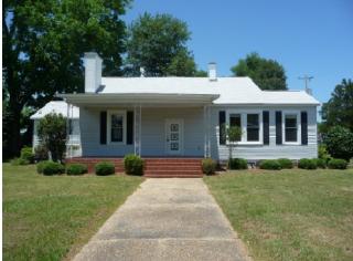 301 5th St, Adel, GA 31620-2705