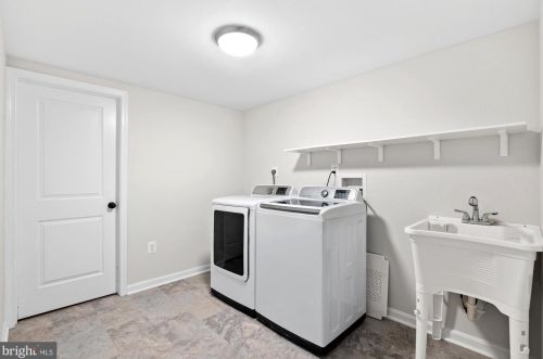 407 Greenbrier Dr, Silver Spring MD 20910-4230 exterior