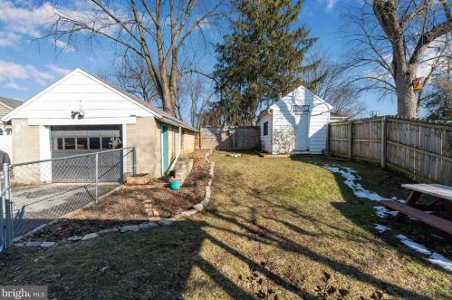 143 Orange St, Carlisle PA 17013-2229 exterior