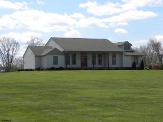 290 Myrtle St, Elm, NJ 08037-3001