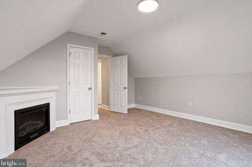 204 Quiet Place Ln, Berkeley Springs WV  25411-6633 exterior