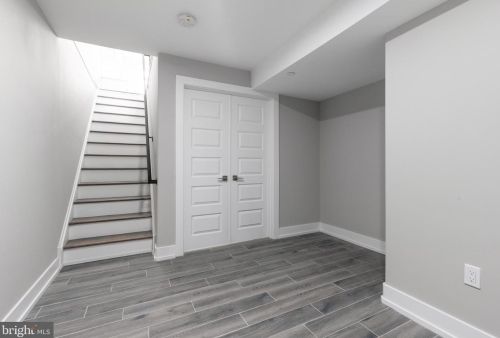 1937 4 St, Philadelphia PA 19140-2417 exterior