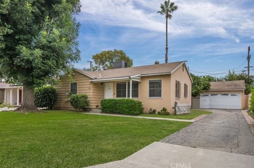 13944 Addison St, Van Nuys, CA 91423-1214
