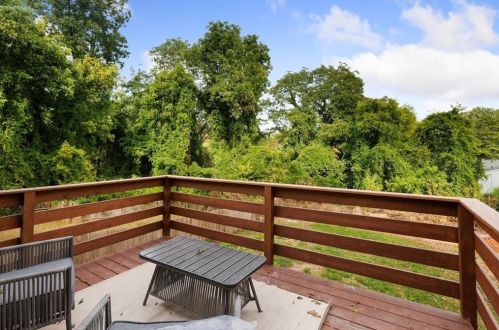 2352 Herring Rd, Atlanta GA  30311-2819 exterior
