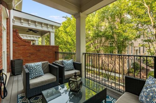 206 Montag Cir, Atlanta GA  30307-5504 exterior