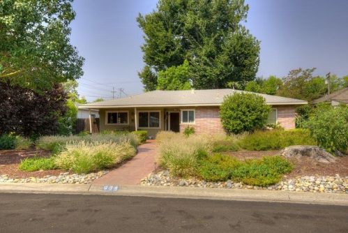 609 Auburn St, Modesto, CA 95350-6001