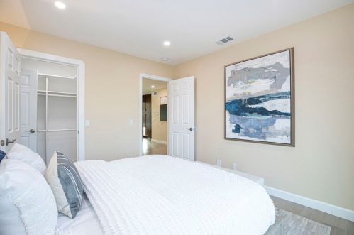 815 Moorside Dr, Glendale CA  91207-1135 exterior