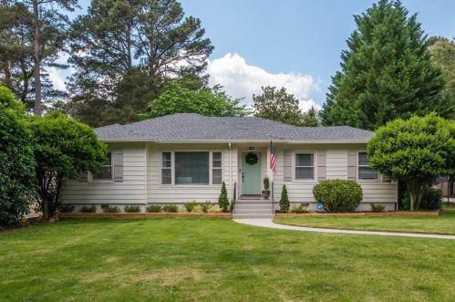 1111 Lindridge Dr, Atlanta, GA 30324-3701