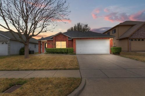 10125 Chapel Hill Ct, Fort Worth TX  76116-1287 exterior