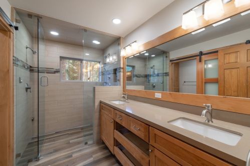 10656 Alder Creek Rd, Truckee CA  96161-2528 exterior
