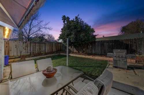 7253 Parkvale Way, Citrus Heights, CA 95621-3430