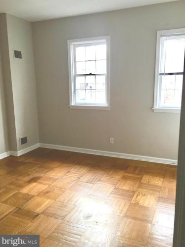 340 12 St, Philadelphia PA 19147-1832 exterior