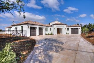 159 La Patera Dr, Camarillo, CA 93010-8413