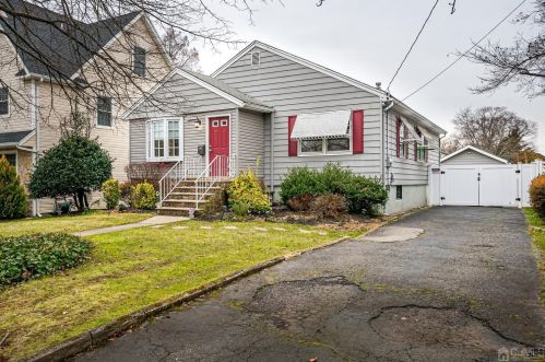 57 Maple Ave, Metuchen, NJ 08840-1356
