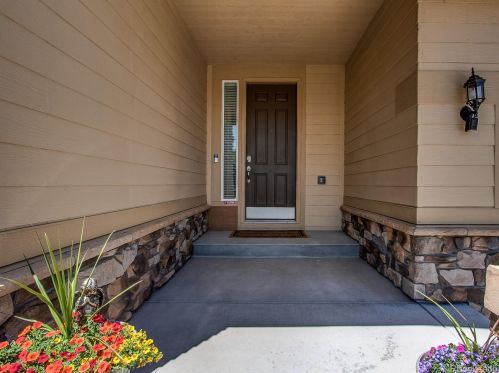 12163 Hannibal St, Denver, CO 80603-6957