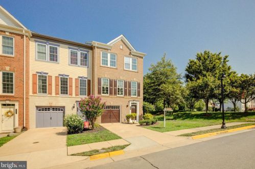 241 Star Violet Ter, Leesburg, VA 20175-5413