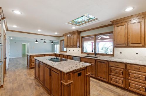 17 Thornhill Rd, Fort Worth TX  exterior