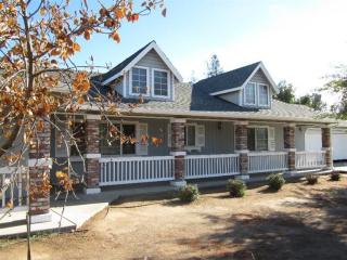 36760 Eddings Dr, Madera, CA 93636-8624