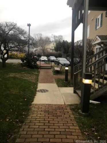 135 Flax Hill Rd, Norwalk CT  06854-2862 exterior