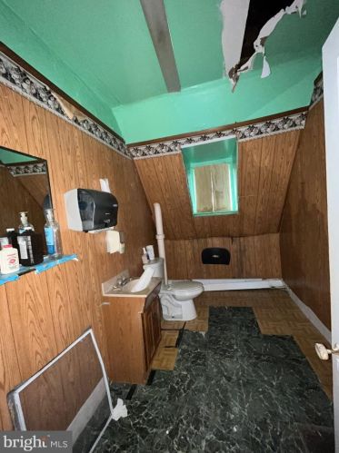 601 Chelten Ave, Philadelphia PA  19126-3825 exterior