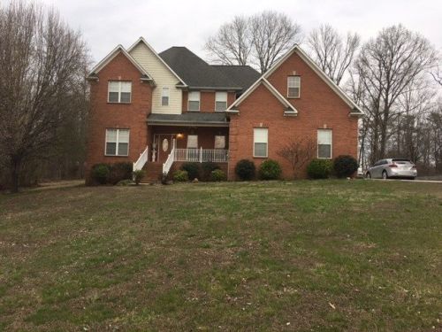 174 Forest Cove Ct, Jacksboro, TN 37757-3932