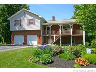 158 Midwood Ave, Waterbury, CT 06708-2424