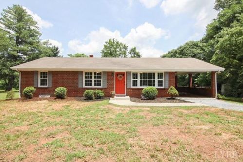 3562 Brookneal Hwy, Gladys, VA 24554-2638