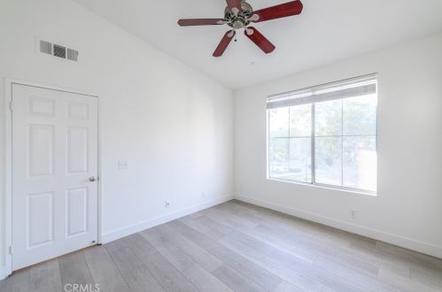 1407 Elmhurst, Irvine CA  92618-4023 exterior