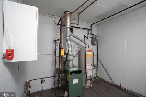 9 Theresa St, Trenton NJ 08618-1529 exterior