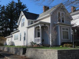 230 Wheeling St, Lancaster, OH 43130-3709