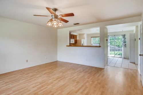 2601 Gardendale Dr, Fort Worth TX  76120-5628 exterior