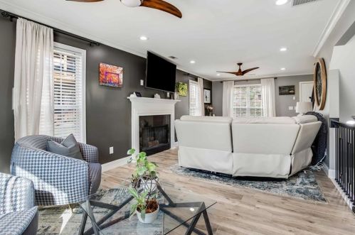 1786 Marietta Rd, Atlanta GA  30318-2717 exterior