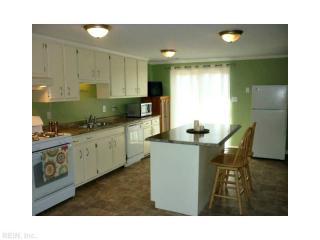 1931 Mcculloch Rd, Hampton, VA 23663-1014