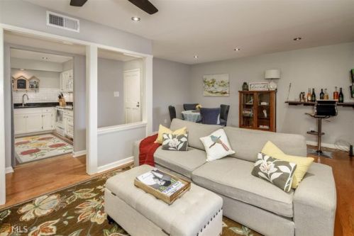 28 Cantey Pl, Atlanta, GA 30327-4018