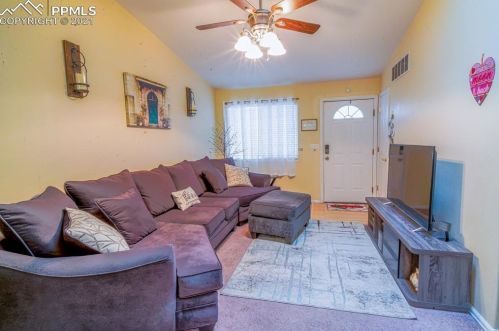 1504 21st St, Pueblo, CO 81001-1884