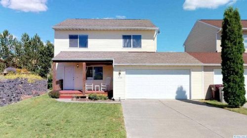 538 Shoemaker Pl, Pullman, WA 99163-5528