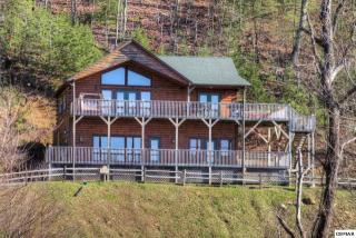 2664 Dogwood Ridge Way, Pigeon Forge, TN 37862-8590