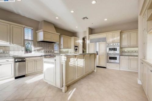 3117 Bay Meadows Ct, Livermore, CA 94550-6867